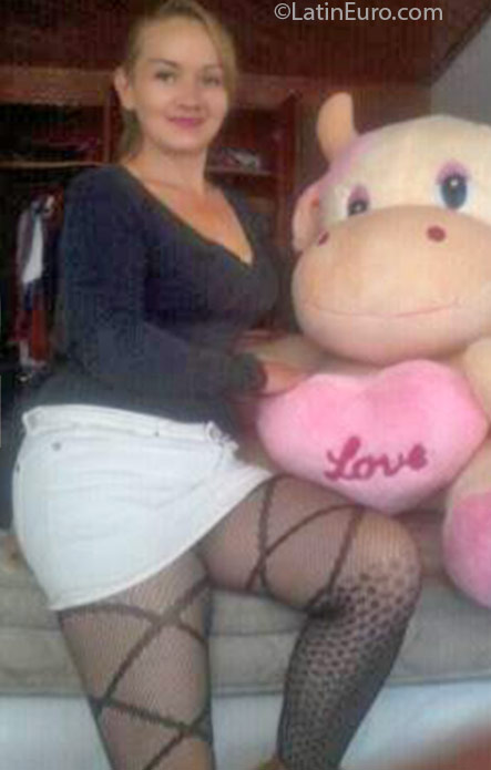 Date this funny Colombia girl Gina from Bogota CO18798