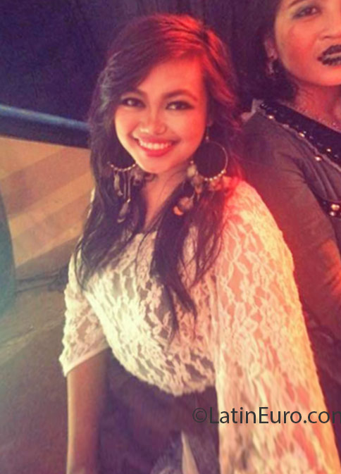 Date this exotic Philippines girl Jodi Allen from Manila PH887