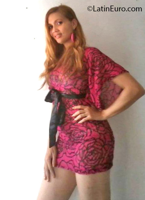 Date this happy Dominican Republic girl Ivette from Santo Domingo DO25416