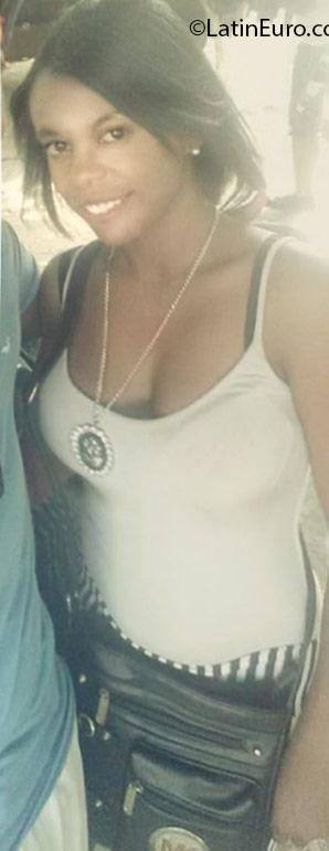 Date this delightful Dominican Republic girl Indi from Santo Domingo DO25427
