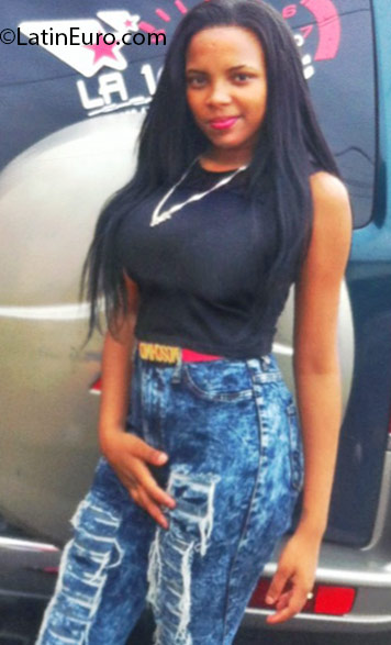 Date this sensual Dominican Republic girl Anabel from Santiago DO25434
