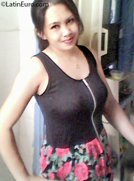 Date this fun Hong Kong girl Bevlyn from Hong Kong HK15
