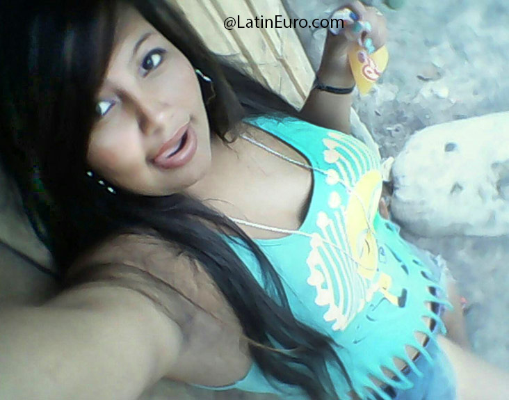Date this athletic Honduras girl Keily from Tegucigalpa HN2129