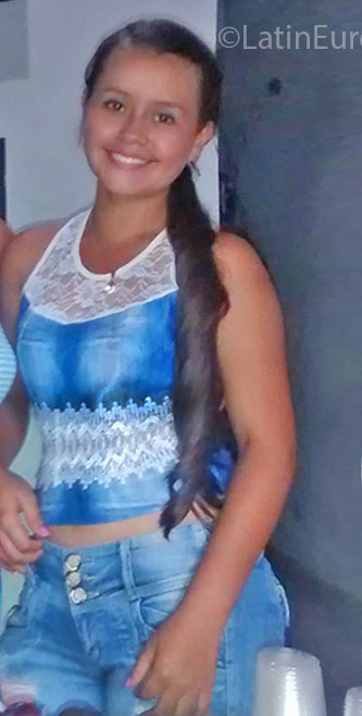 Date this georgeous Colombia girl Michel from Acasias CO18868