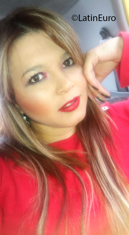 Date this happy Colombia girl ALEJANDRA from Bogota CO18874