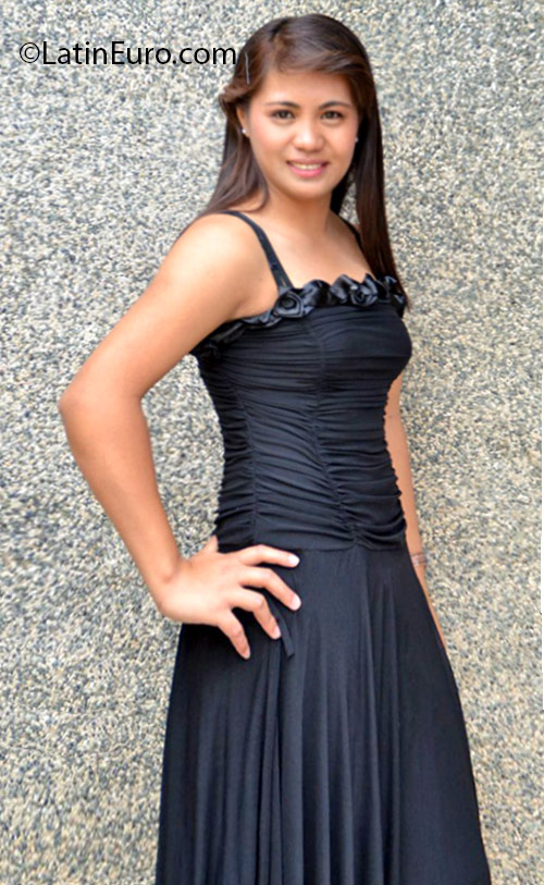 Date this lovely Philippines girl Elsie from Baguio PH895