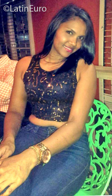 Date this lovely Dominican Republic girl Katy from San Francisco De Macoris DO25792