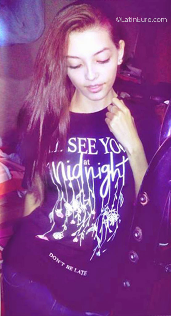 Date this happy Honduras girl Madeline from San Pedro Sula HN2184