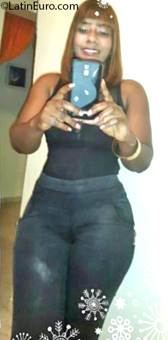 Date this hard body Dominican Republic girl Eliandy from Santo Domingo DO25811