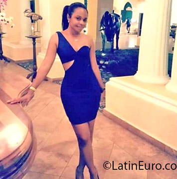 Date this cute Dominican Republic girl Arnety from Santo Domingo DO25818