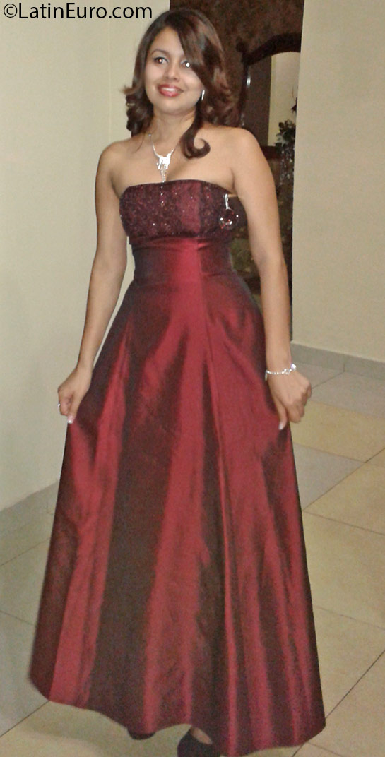 Date this sensual Honduras girl Jessica from San Pedro Sula HN2191