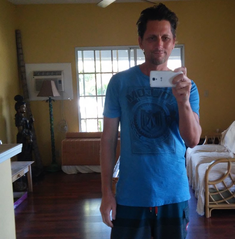 Date this happy United States man Mauisun from Kihei US17388