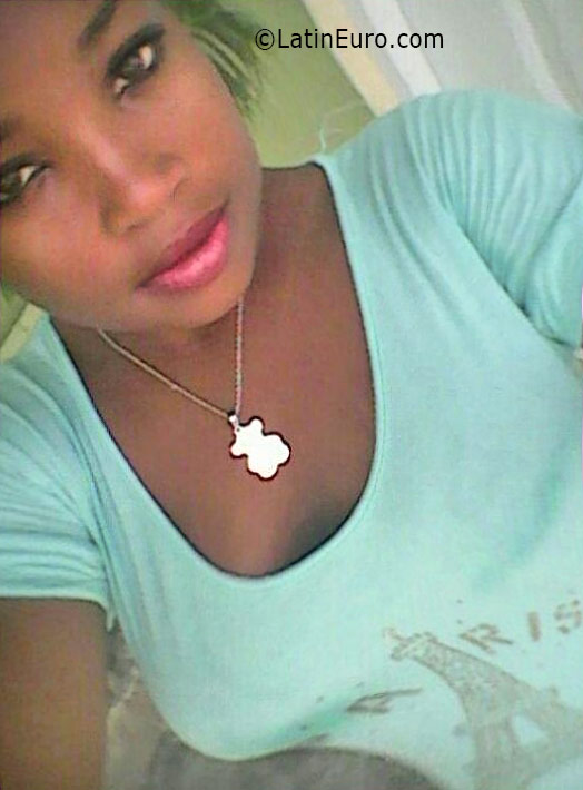 Date this pretty Dominican Republic girl Anabel from santo domingo DO25900