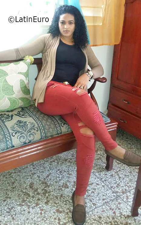 Date this hot Dominican Republic girl Mariela - Jeruka from Santo Domingo DO25930