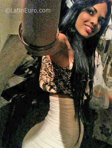 Date this charming Dominican Republic girl Jenairi from Sabana Grande De Boya DO25943