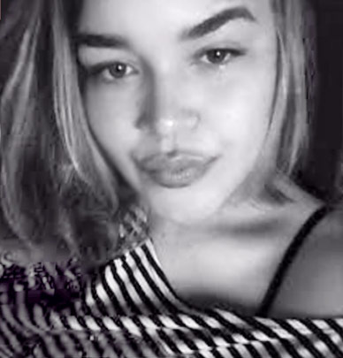 Date this passionate Brazil girl Vanessa from São Paulo BR9685