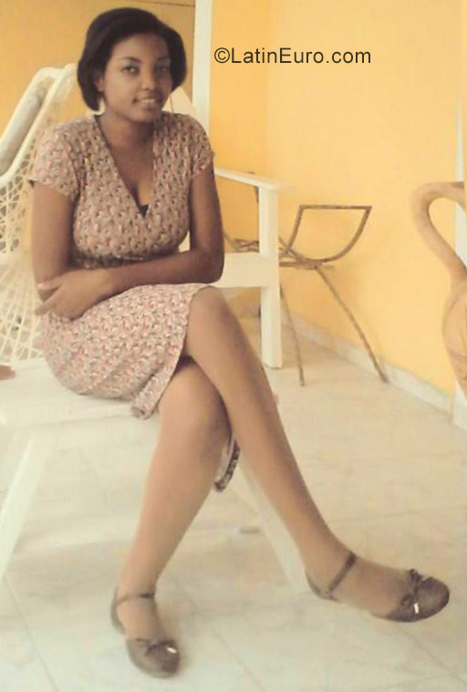 Date this charming Dominican Republic girl Ruth from La Romana DO25983