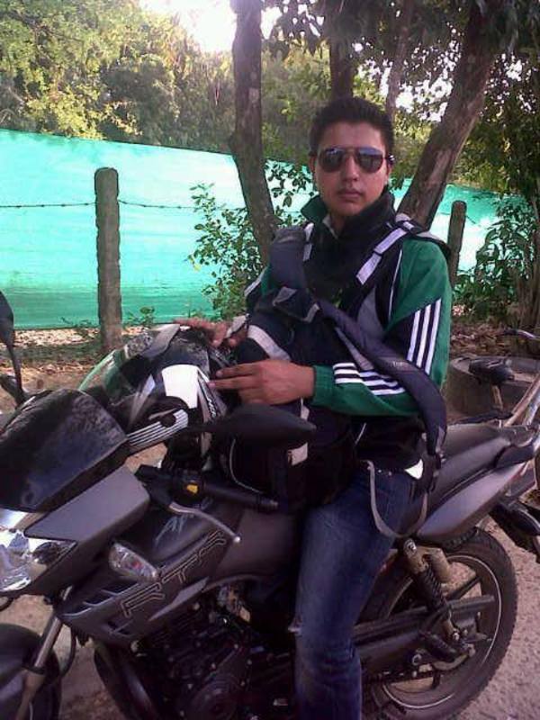 Date this beautiful Colombia man Leonardo2811 from Bogota CO19081