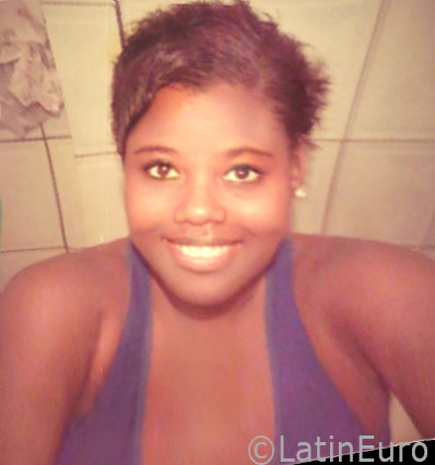 Date this beautiful Brazil girl Gleice from Salvador BR9708