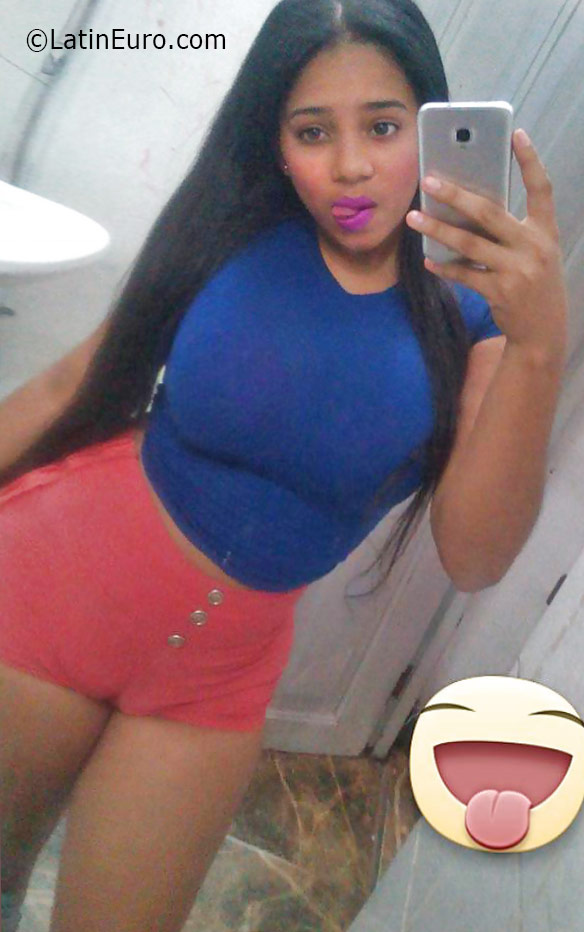Date this hard body Dominican Republic girl Linda from Santo Domingo DO26127