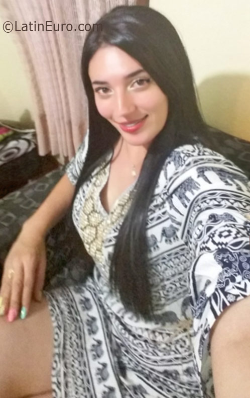 Date this hot Colombia girl Milena from Manizales CO19105