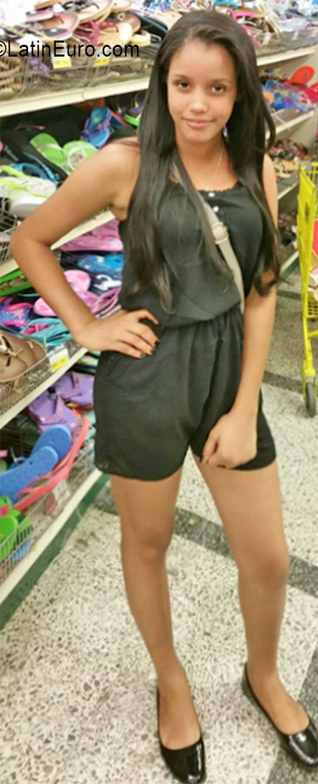 Date this funny Dominican Republic girl Jennifer from Santiago De Los Caballeros DO26236