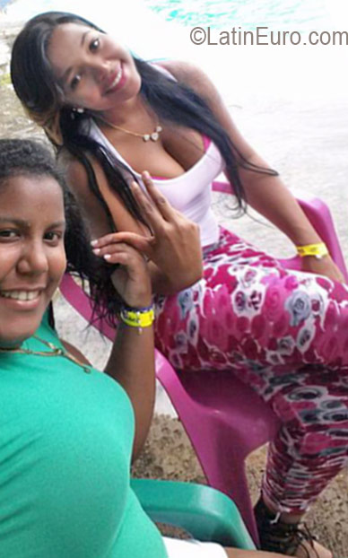 Date this beautiful Dominican Republic girl Yomairis from Bonao DO26242