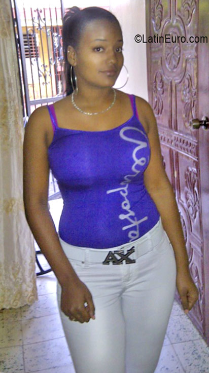Date this tall Dominican Republic girl Mariela from San Francisco De Macoris DO26246
