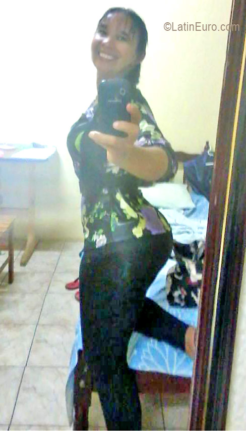 Date this good-looking Brazil girl Ivan from Salvador BR9739