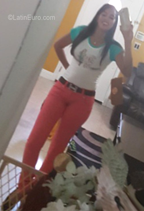 Date this exotic Dominican Republic girl Maria from  DO26310