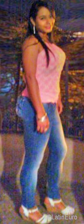 Date this foxy Colombia girl Lina from Medellin CO19287