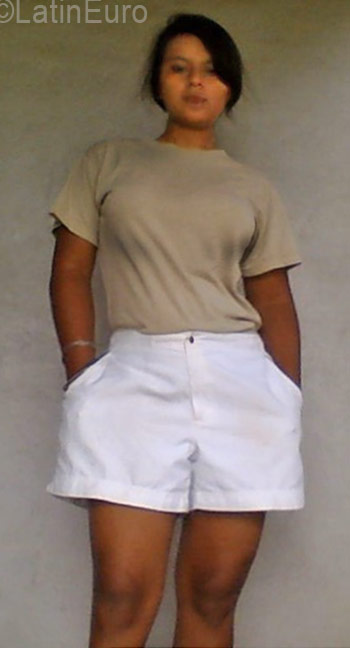Date this georgeous Honduras girl Lilian from Comayagua HN2261