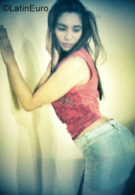 Date this sultry Colombia girl Diana from Bogota CO19589