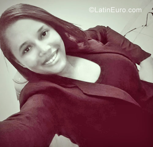 Date this good-looking Dominican Republic girl Mabel from Santo Domingo DO26813