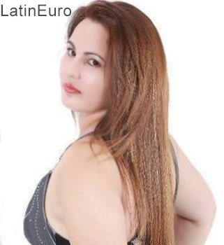 Date this good-looking Brazil girl Dores from Sao Paulo BR9817