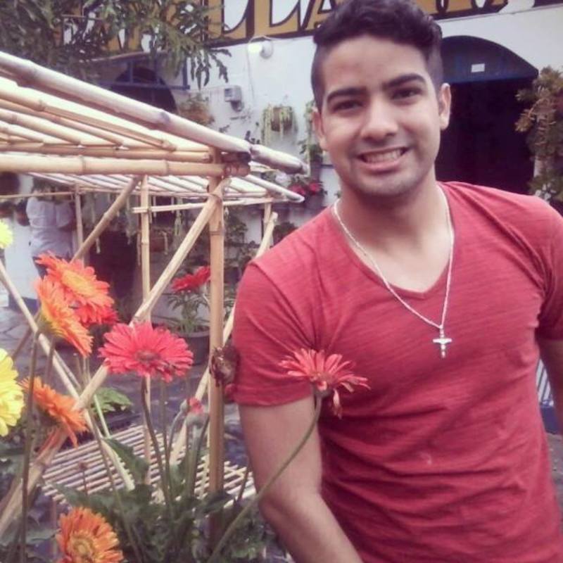 Date this attractive Colombia man Gabriel from Los Angeles CO19744