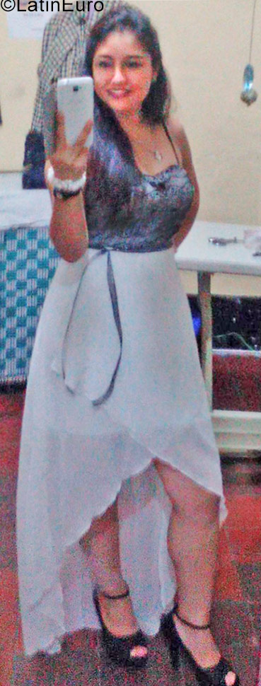 Date this young Colombia girl Diana from Palmira CO19746