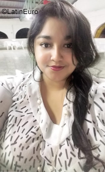 Date this foxy Honduras girl YOLIBETH from San Pedro Sula HN2294