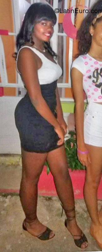 Date this beautiful Dominican Republic girl Elianny from Santo Domingo DO26922