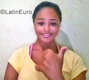 Date this delightful Brazil girl Vitoria from Varzea grande BR9844