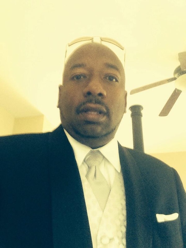 Date this tall United States man Pdjlawyer from West Chester US17754