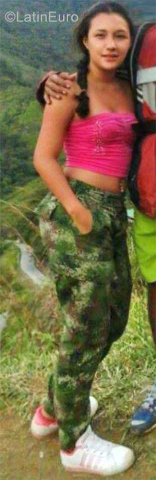 Date this athletic Colombia girl Diana from Cali CO19895