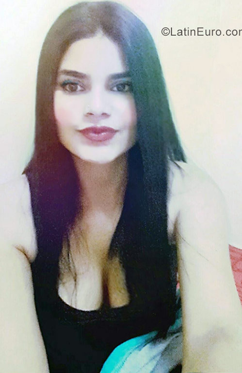 Date this hot Colombia girl Camila from Bogota CO30777