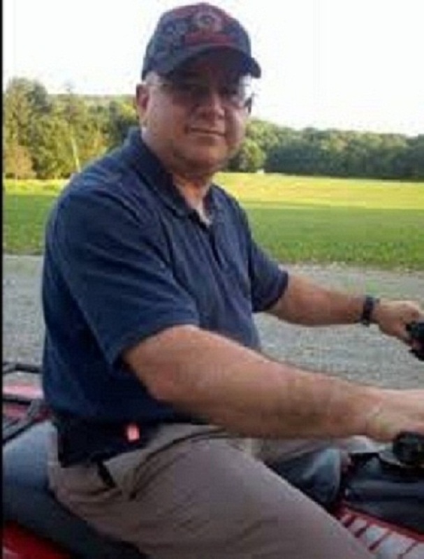 Date this voluptuous United States man Alexwalkers from Agawam US17795