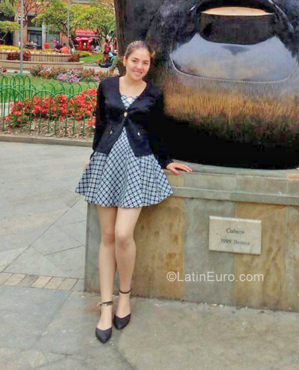 Date this fun Colombia girl Valentina from Pereira CO20078