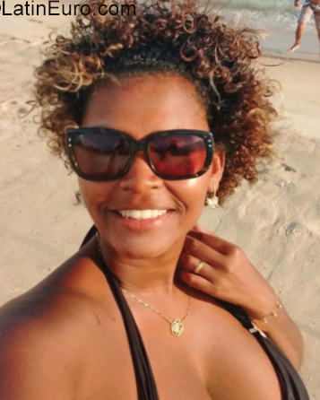 Date this passionate Brazil girl Libna from Rio De Janeiro BR9880