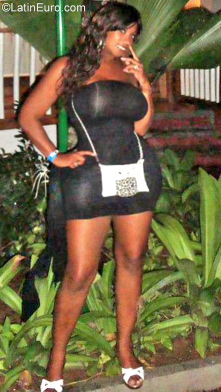 Date this pretty Colombia girl Linda from Cali CO31585