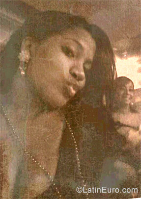 Date this voluptuous Dominican Republic girl Penelope from La Romana DO27376