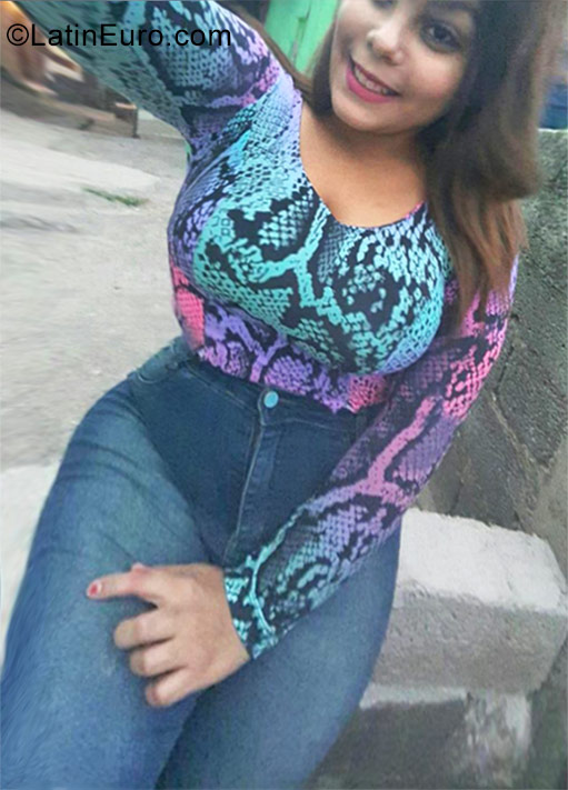 Date this lovely Brazil girl Daiane from Sao Paulo BR9889