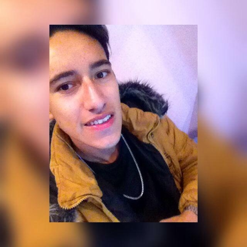 Date this young Colombia man Sebastian from Bogota CO20244